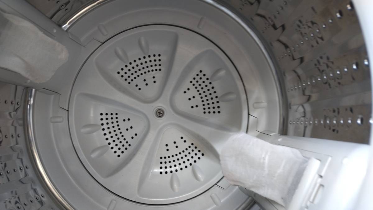 引取り限定　分解清掃済み 送料込み Haier ハイアール 全自動洗濯機 4.2kg JW-K42F コンパクト_画像9