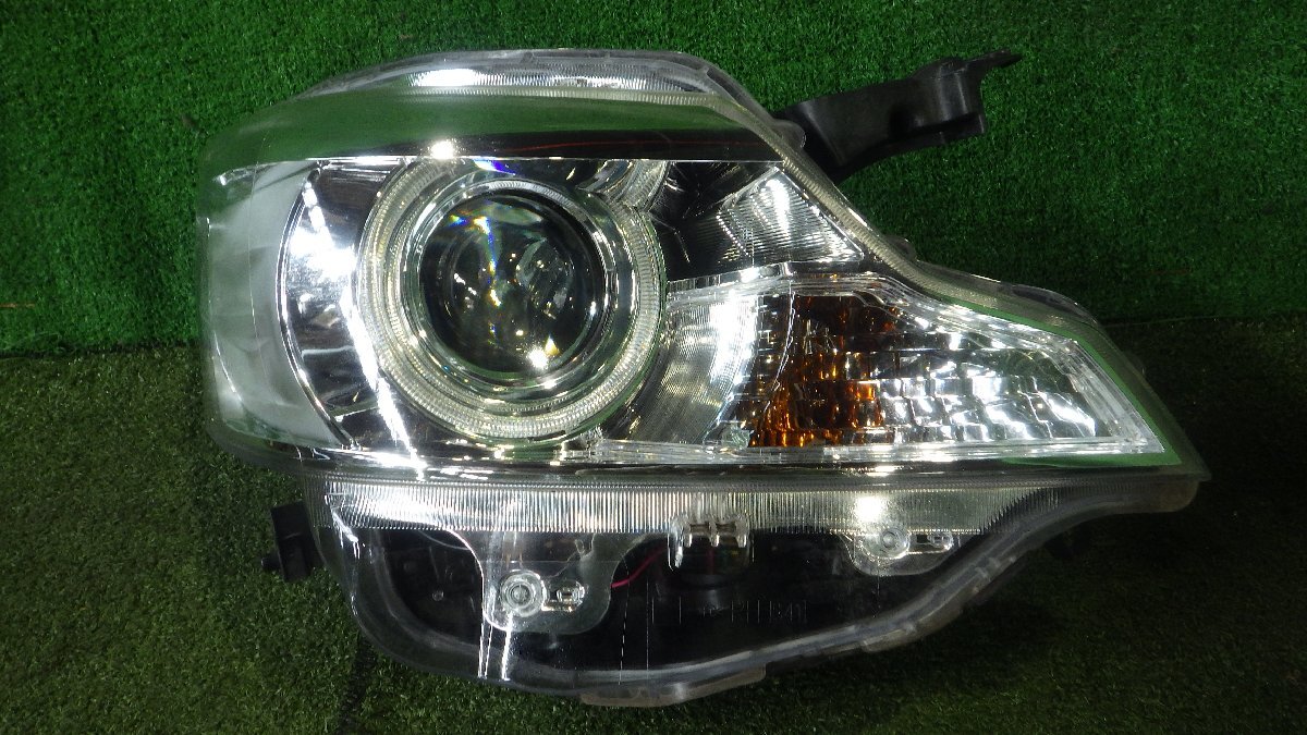 ◆ スズキ スペーシア MK32S【 右 HID ヘッドライト ヘッドランプ 】ICHIKOH 1872 点灯OK ※ステー割れ有※ 中古 C76 2J13-1 ◆_画像1