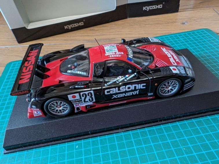 委託、絶版!! 京商1/43　ニッサンR390 GT1 No.23 「CaLsonic」 ル・マン1997_画像3