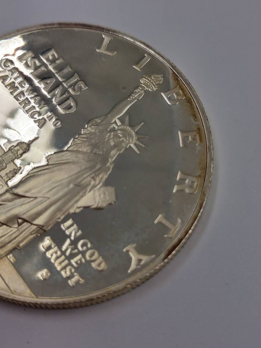 記念コイン 自由の女神 リバティコイン 1986年 アメリカ USA LIBERTY 銀貨 保証書付き 箱付き コイン SV900 SILVER_画像4