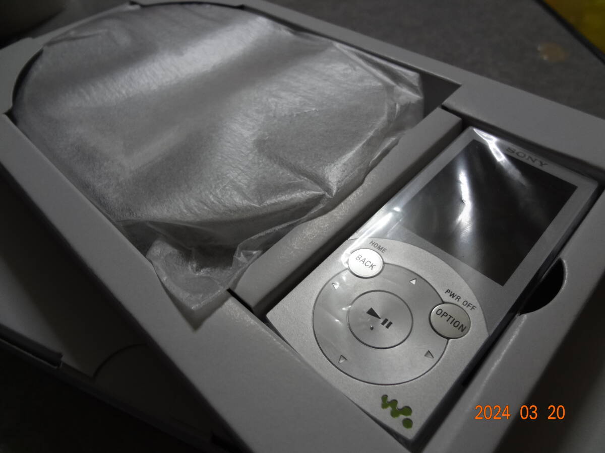 Yahoo!オークション - ソニー ウォークマン NW-S644K 8GB Yahoo!オークション - ソニー ウォークマン NW-S644K 8GB