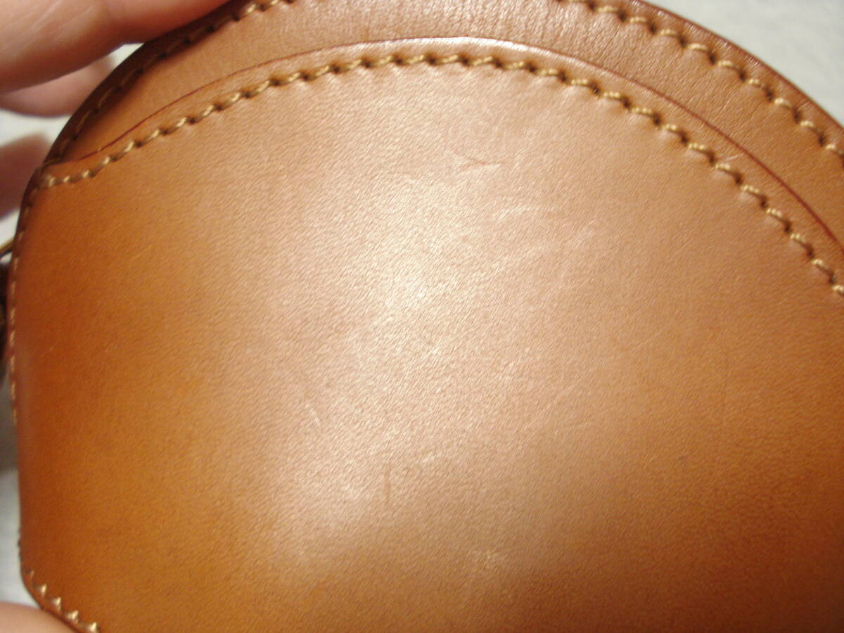 ☆ 鞄 いたがき leather craft by Emi 貝がらドル入れ☆ 茶 キャメル ブラウン 小銭入れ キーリング付き コインケース ポーチ_擦り傷があります。