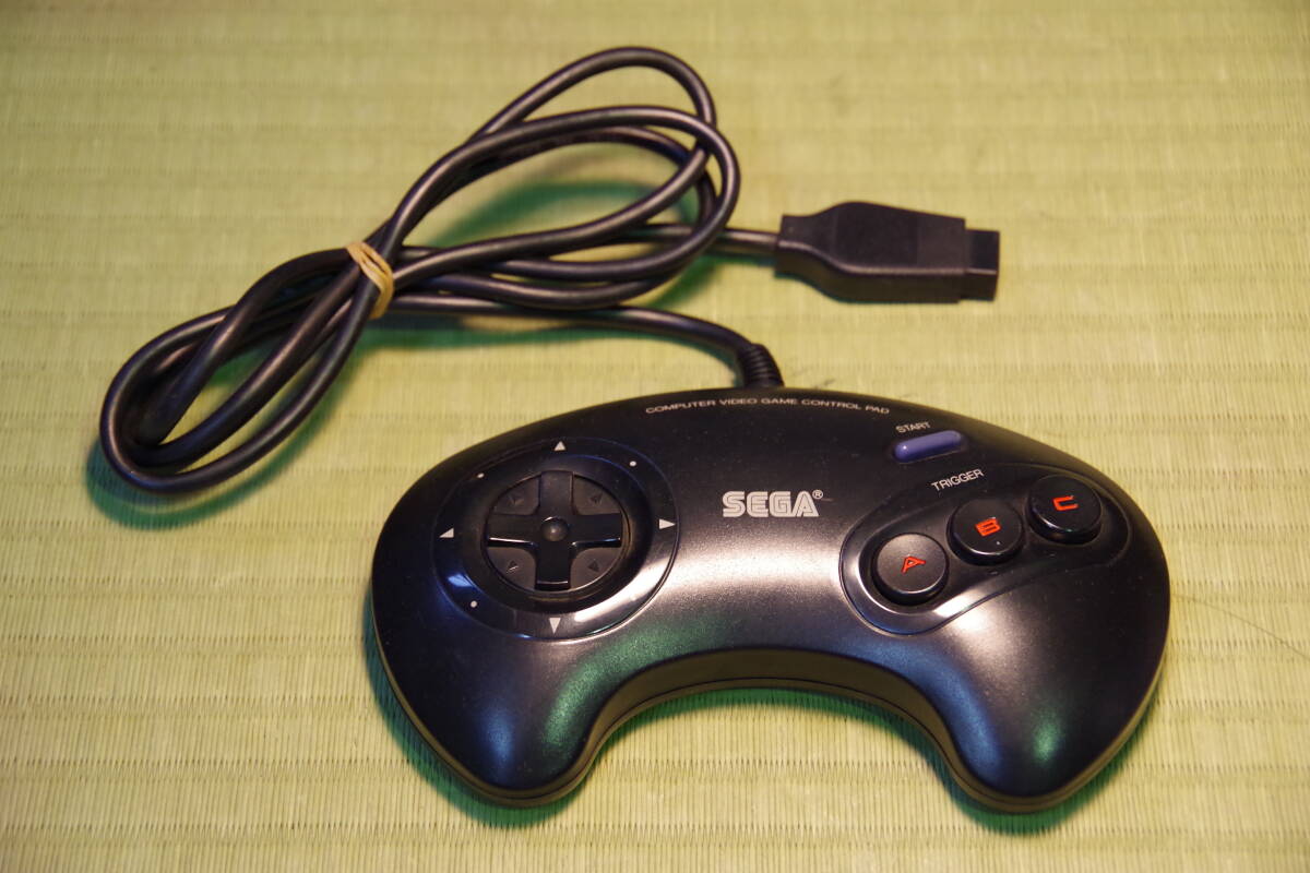 ◆5◆USED◆現状品◆SEGA セガ MEGA DRIVE メガドライブ 16-BIT 本体 HAA-2510 コントローラー_画像8