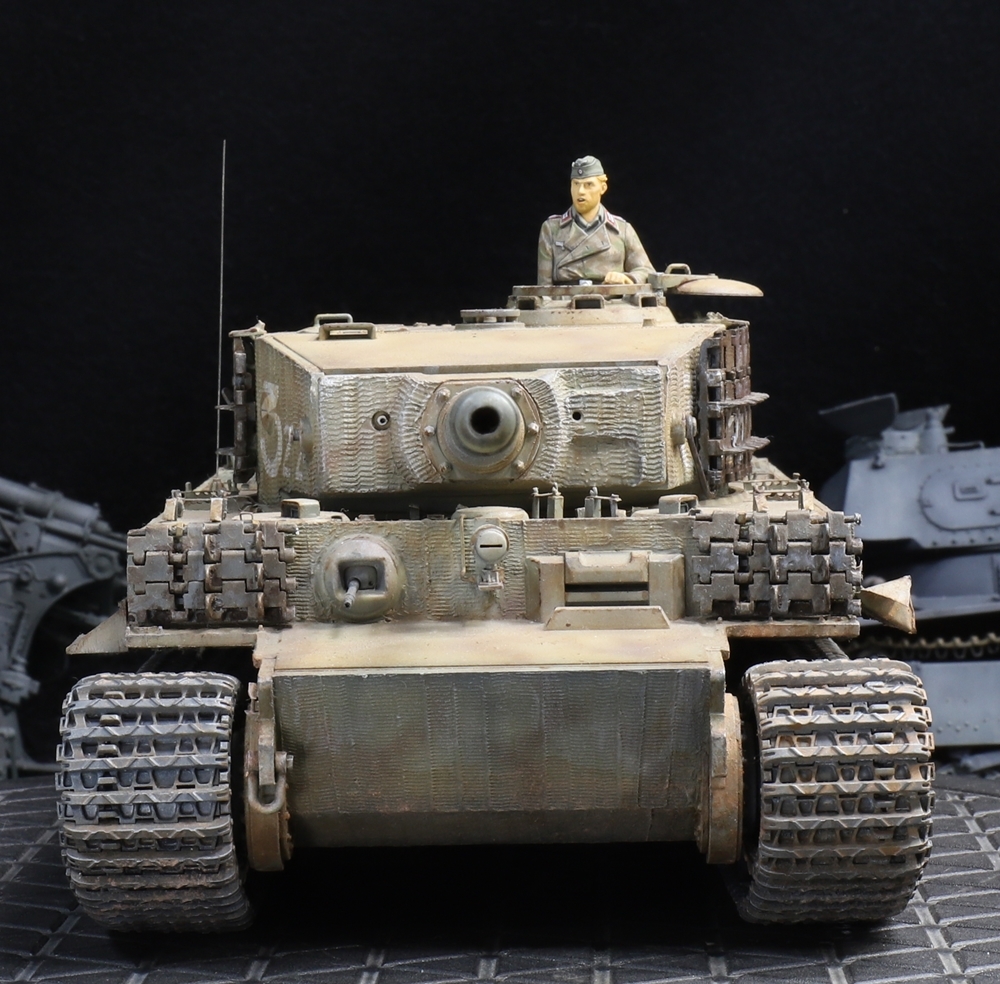 Yahoo!オークション - 1/35 ドイツ軍 タイガーⅠ重戦車(中期型 Yahoo!オークション - 1/35 ドイツ軍 タイガーⅠ重戦車(中期型