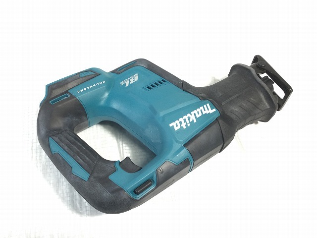 ☆中古品☆makita マキタ 18V 充電式レシプロソー JR188D 本体+ケース+替え刃 切断機 セーバーソー 86906_画像7