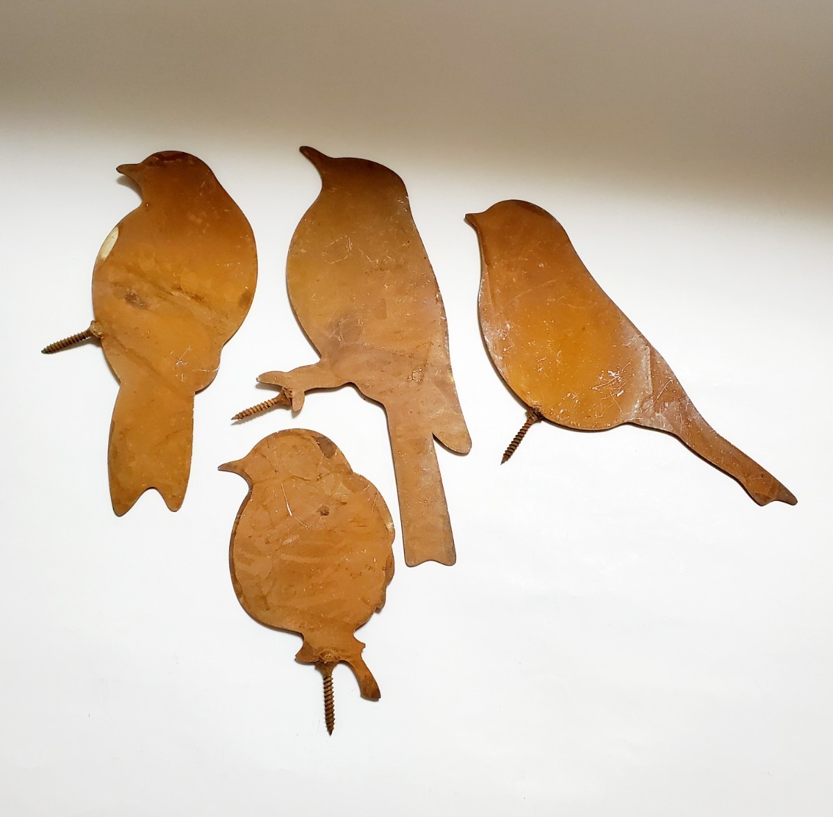 ガーデン彫刻 錆る小鳥 ４点セット ネジ式 メタルバード HANAKO 鳥の雑貨 ガーデンオブジュの画像3
