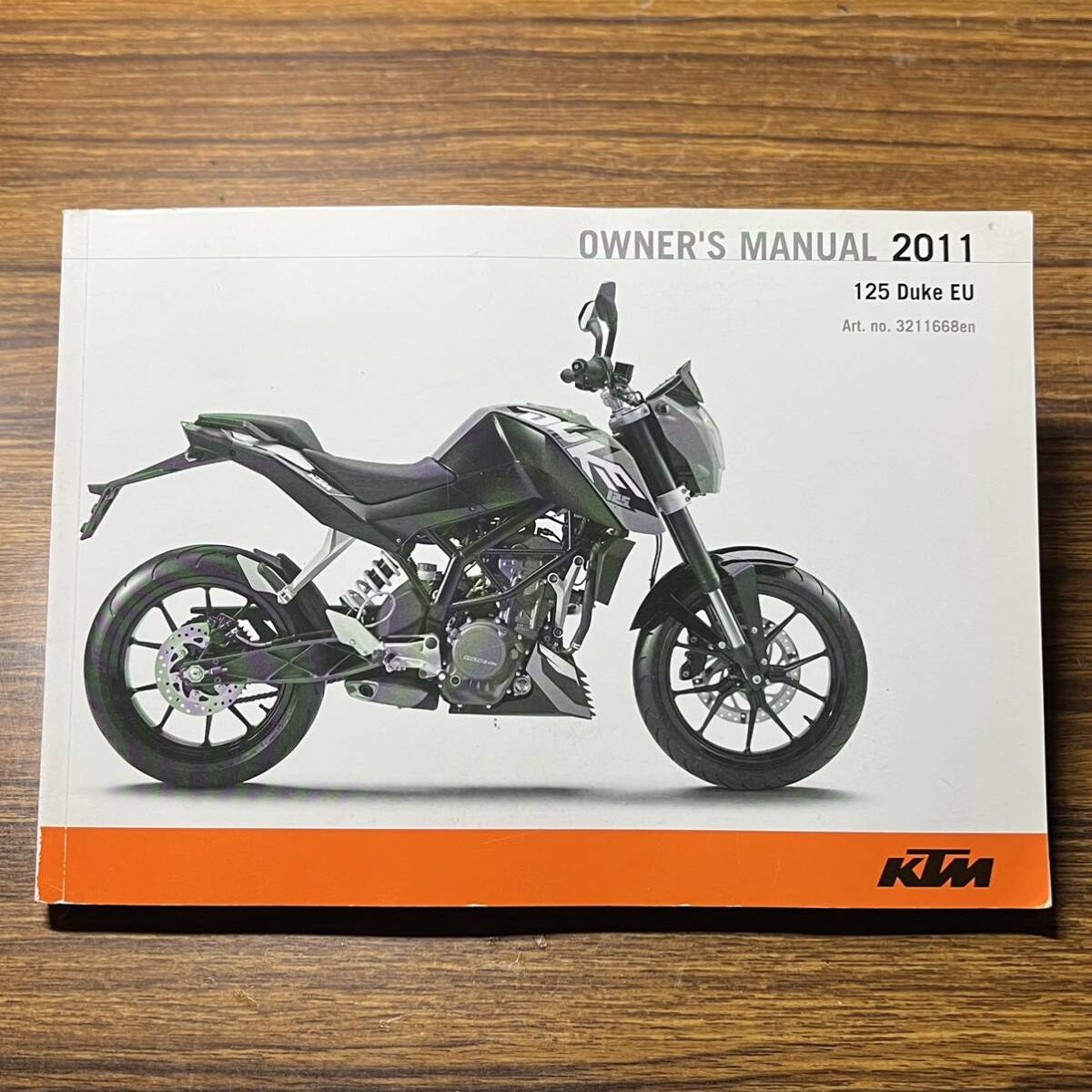 ★KTM125Duke EU 英語版 オーナーズマニュアル 取扱説明書 2011年 《送料無料》_画像1