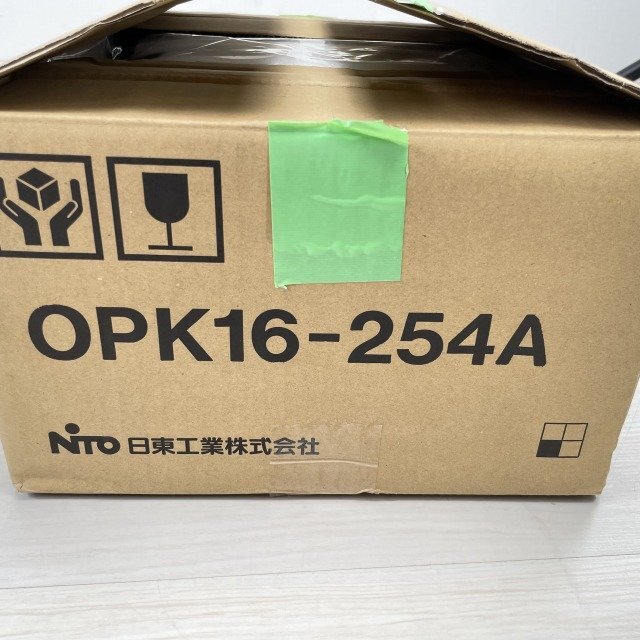 OPK16-254A キー付耐候プラボックス 日東工業 【未使用 開封品】 ■K0042966_箱に汚れ、潰れがございます。