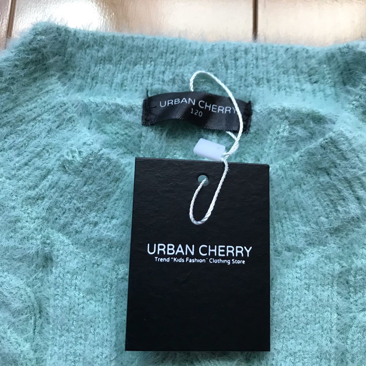 タグ付き 美品 アーバンチェリー ニットセーター 125-1-36 キッズ 120cm ブルー URBAN CHERRY_画像4