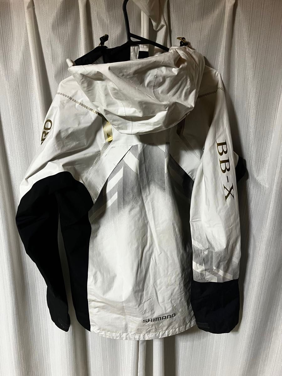 シマノ ネクサス　リミテッドプロ GORE-TEX 上下セット2XL ホワイト