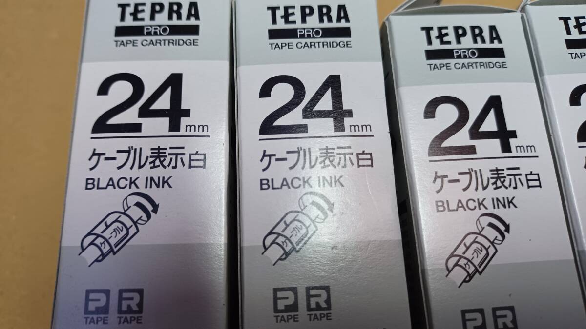 【新品】KING JIM TEPRA PRO テープカートリッジ ＜ＳＶ２４ＫＮ＞ ケーブル表示 白ーBLACK INK_画像2
