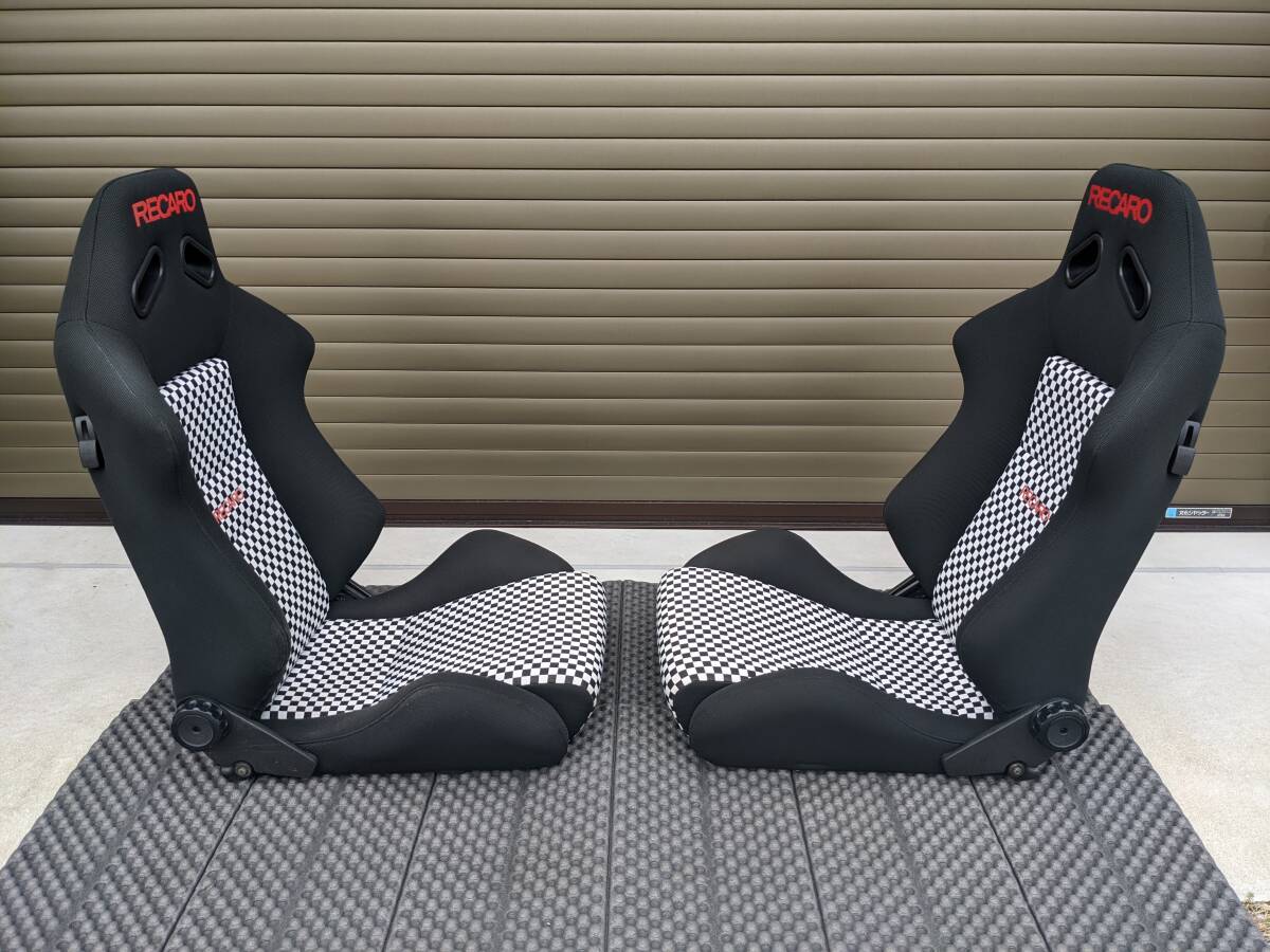 【1円～！】RECARO 初代SR（SR-1）！ チェッカー張替え美品2脚セット！赤ロゴ！レカロ セミバケ 検SR-3/LX/SR3/LS/ジェミニ/イカシート_サイド側（ダイヤル有・前倒しレバー有）