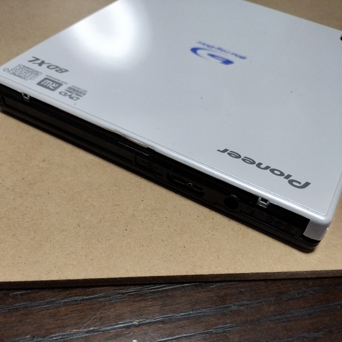 Pioneer BDR-XD05W BDXL USB3.0ブルーレイドライブ 動作品の画像5