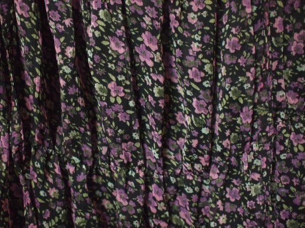 rsrs6-37 Ji:maxx ジェーアイマックス《落ち着いた雰囲気のワンピース》レディース トップス ワンピース 長袖 花柄 黒×緑×ピンク_画像3