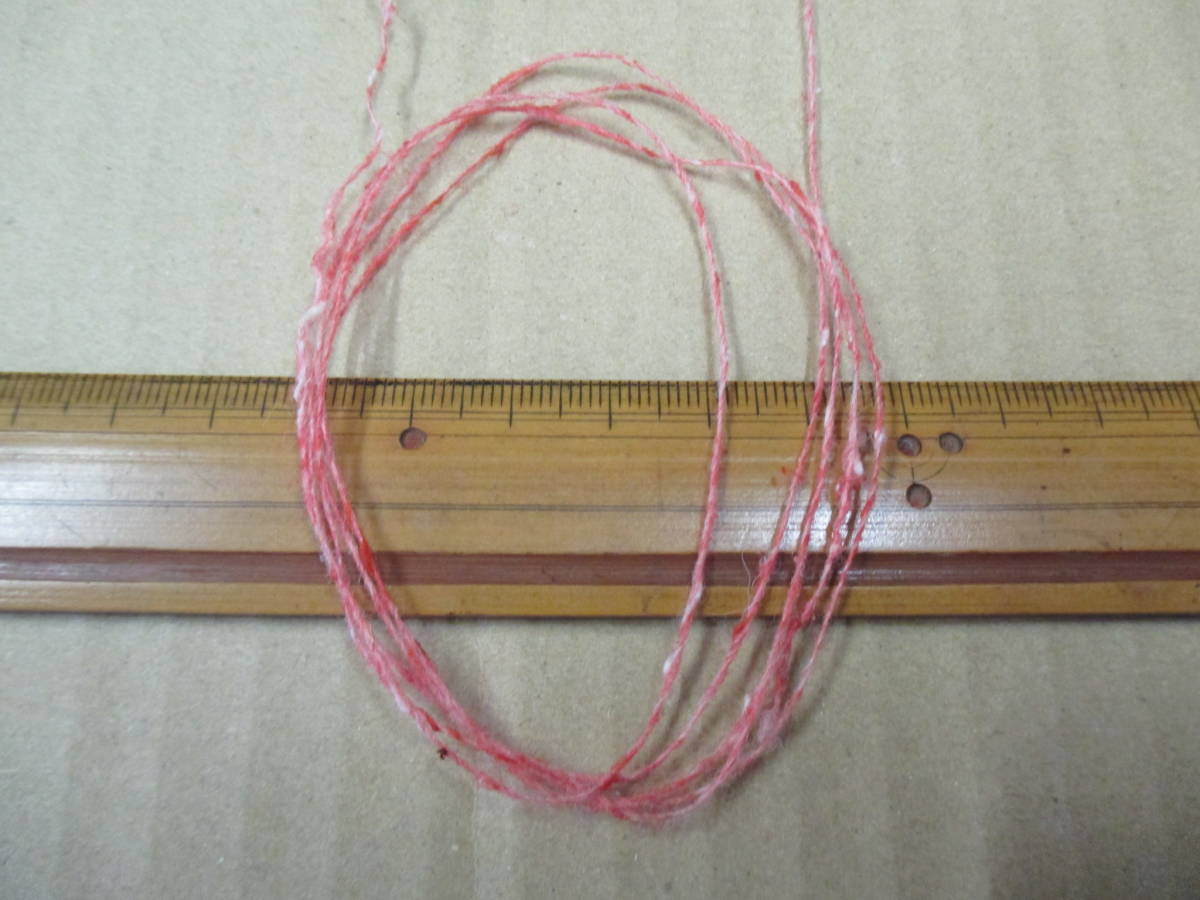 1636 糸 ◆　1/15　シルクウールナイロン　(シルク20%　ウール60%　ナイロン20%)　◆　(注)　編み物などに_画像2