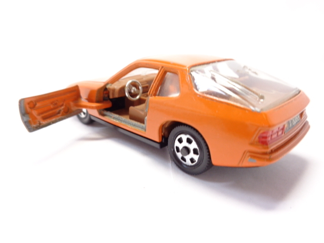 mebetoys A-98 PORSCHE 924me-be toy z Porsche 924 postage extra 