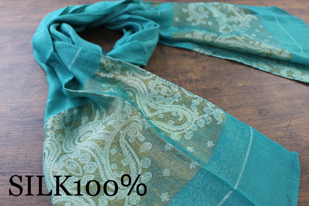 新品 春色【シルク100% SILK】ペイズリー柄 エメラルドグリーン 緑 E.GREEN ゴールド GOLD 金 スカーフ/ストール_画像1