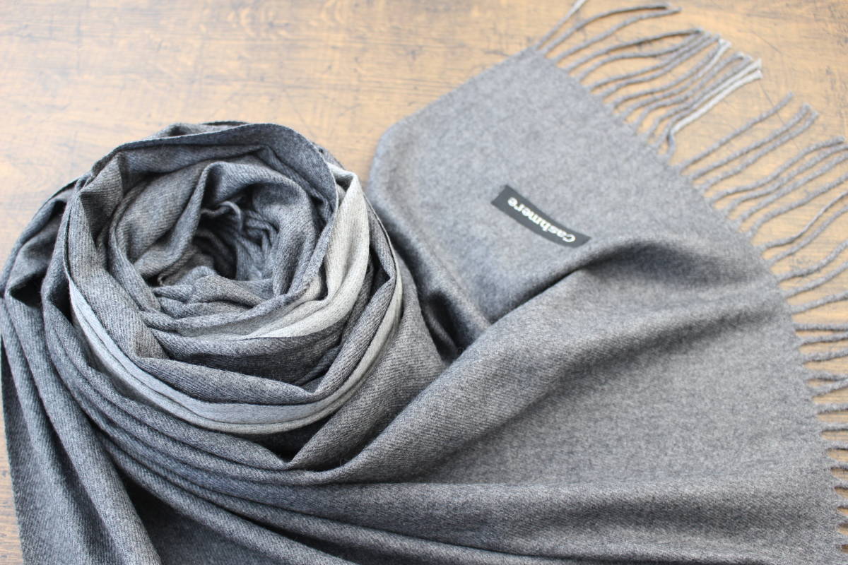 新品【カシミア Cashmere】リバーシブル チャコールグレー×コンクリートグレー 無地×無地 GRAY ライトタッチ 大判 ストール/マフラー_画像2