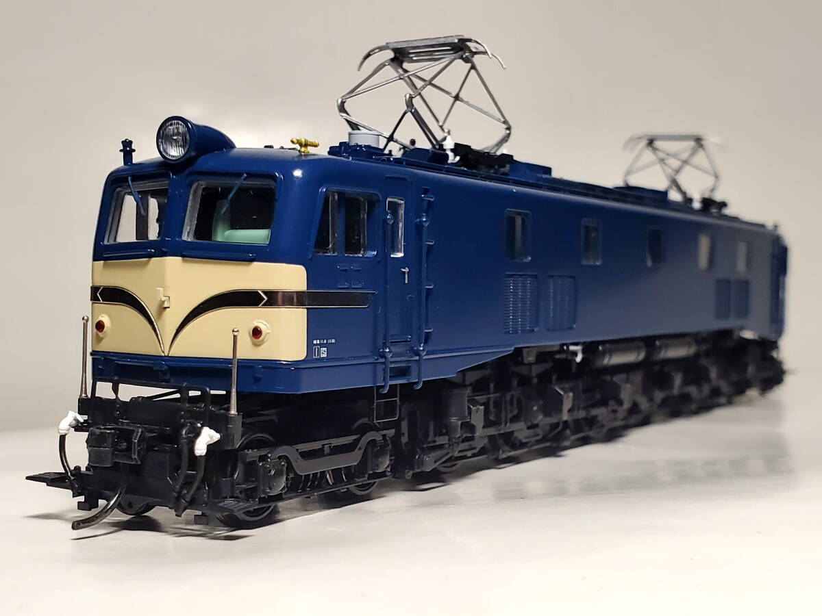  beautiful goods 1000 jpy ~# Tenshodo EF58 shape electric locomotive large window blue / cream (.. color ) P type bini lock filter No.72024