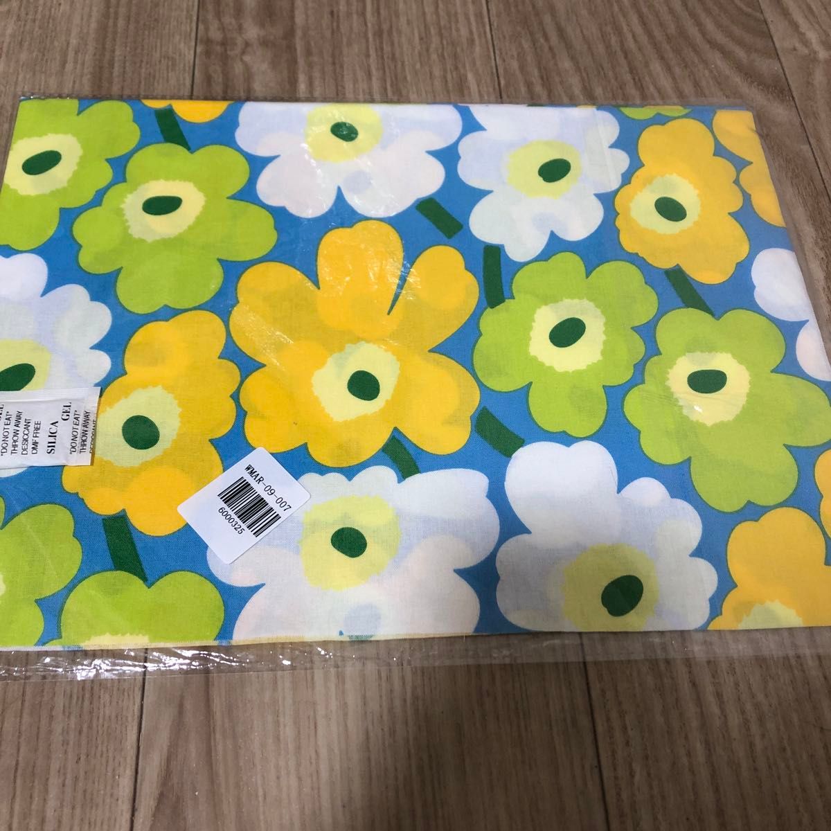 新品　マリメッコ　marimekko 生地