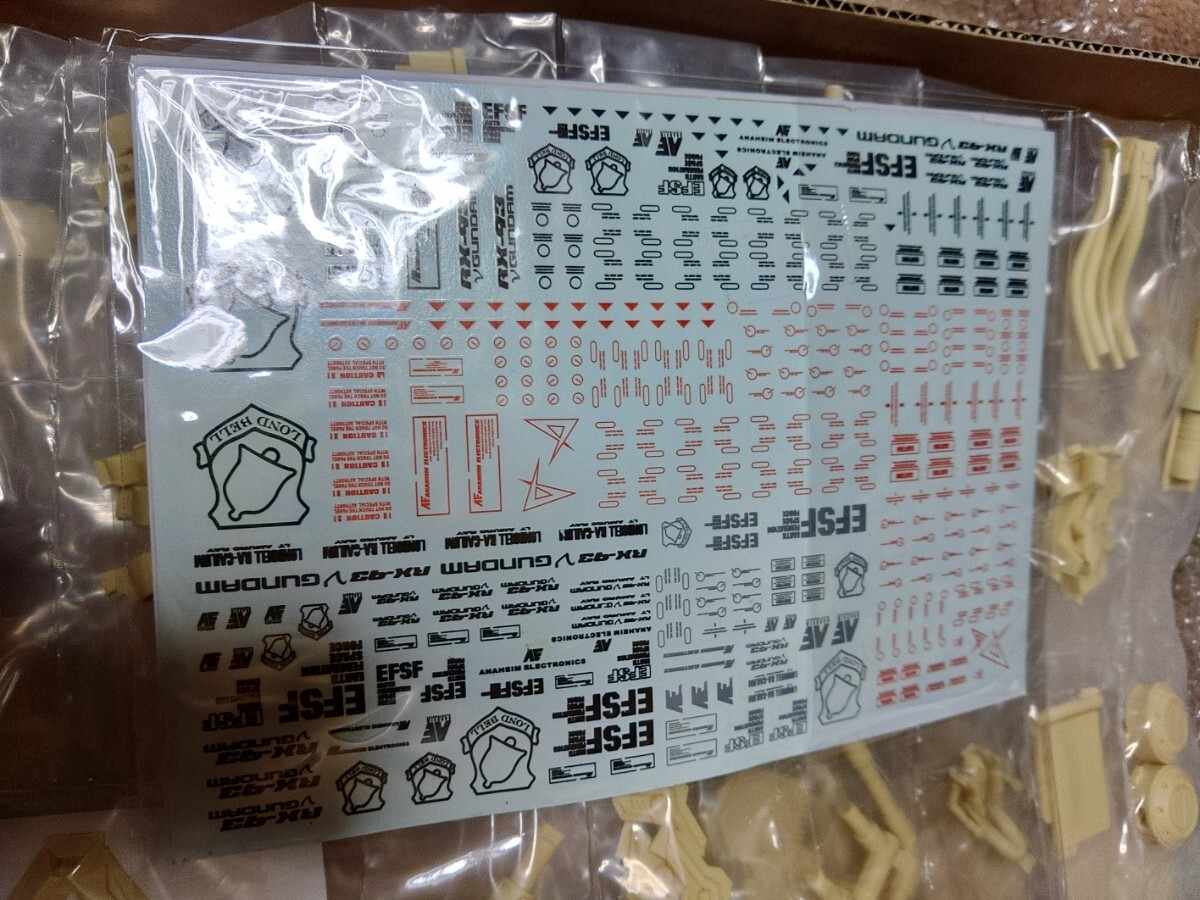 1/35 ガンダムガレージキット Nu-GUNDAM バストアップ ガンプラ 1/35 ガンダムガレージキット Nu-GUNDAM バストアップ ガンプラ