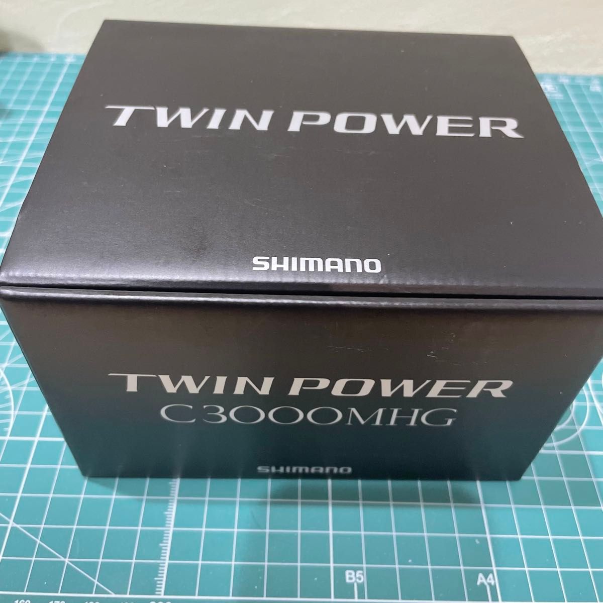 20 ツインパワー C3000MHG シマノ SHIMANO TWIN POWER