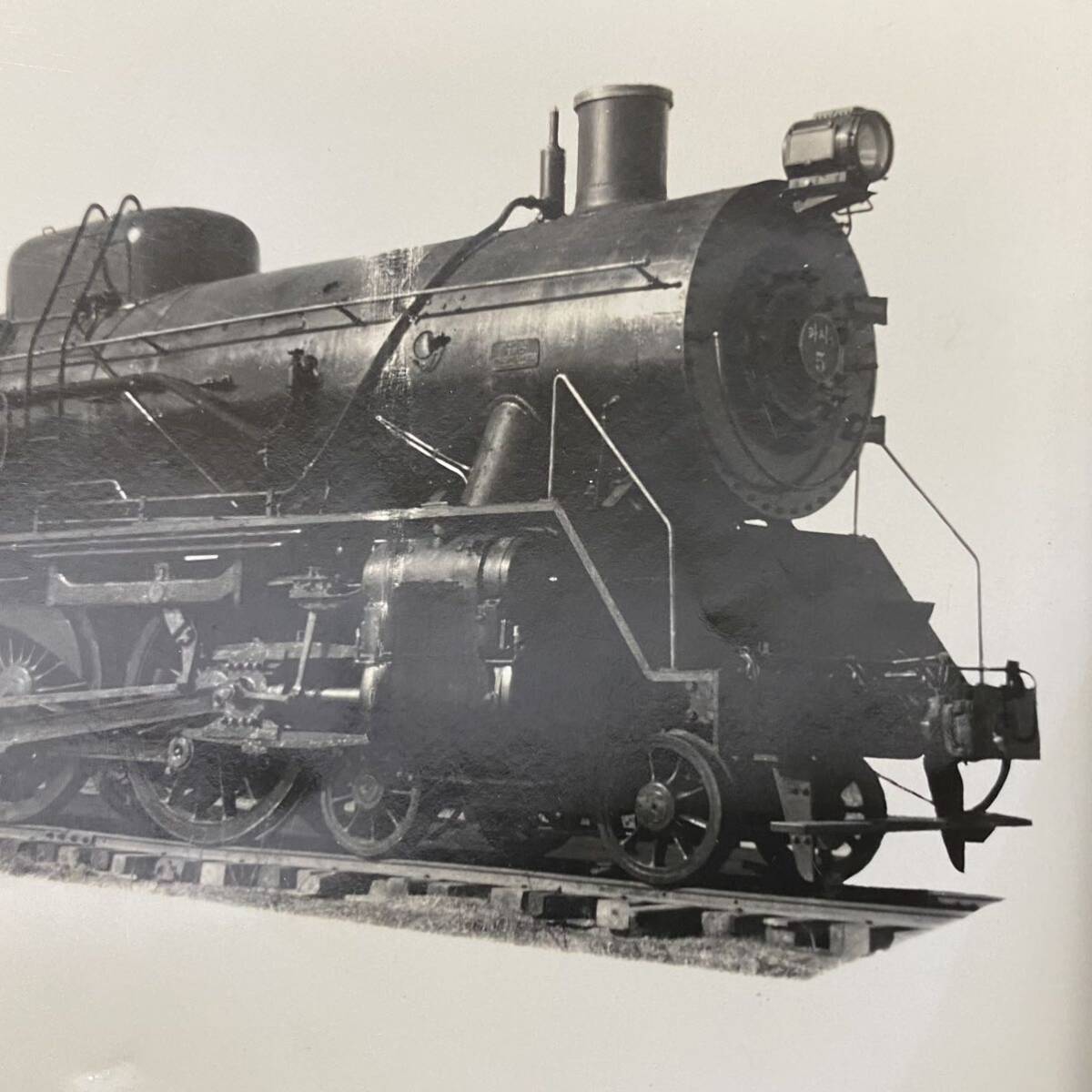 満鉄 南満洲鉄道 「パシコ」PASHIKO SL5勝利 古写真 白黒写真 パシコ型蒸気機関車 16.7×12cm 鉄道写真 _画像2