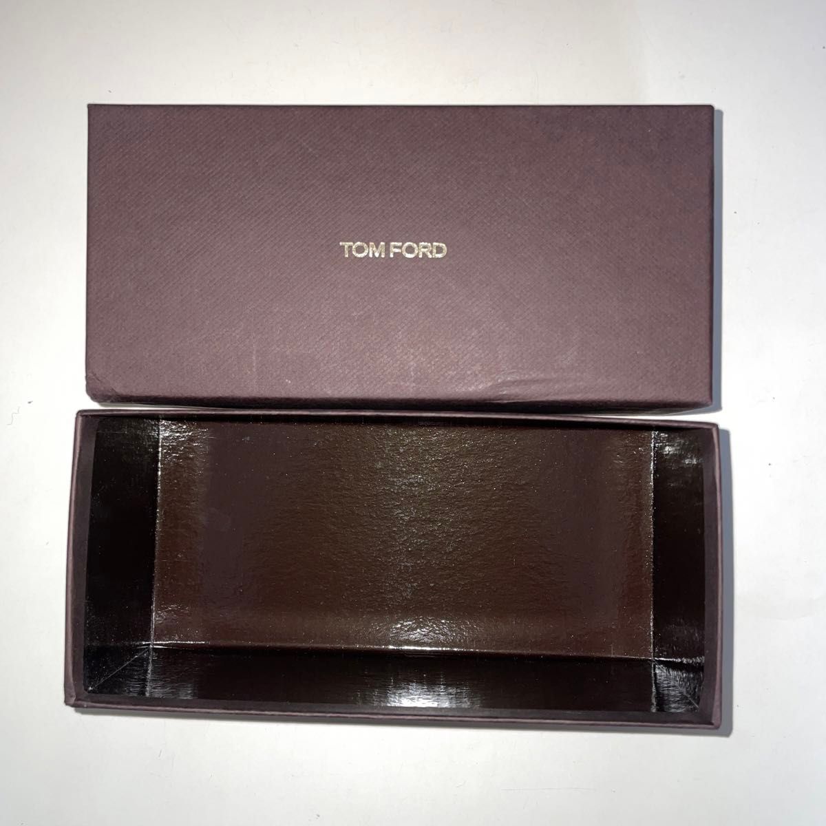 TOM FORD  メガネケース