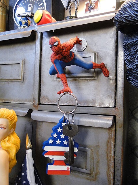 スパイダーマン　マグネットハンガー　アメリカ雑貨　アメリカン雑貨　人気ランキング1位獲得_画像1