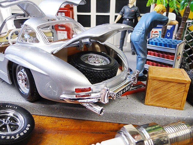 1954年メルセデス　ベンツ 300SL　ダイキャストミニカー　1/18スケール（シルバー）　アメリカ雑貨　アメリカン雑貨_画像10