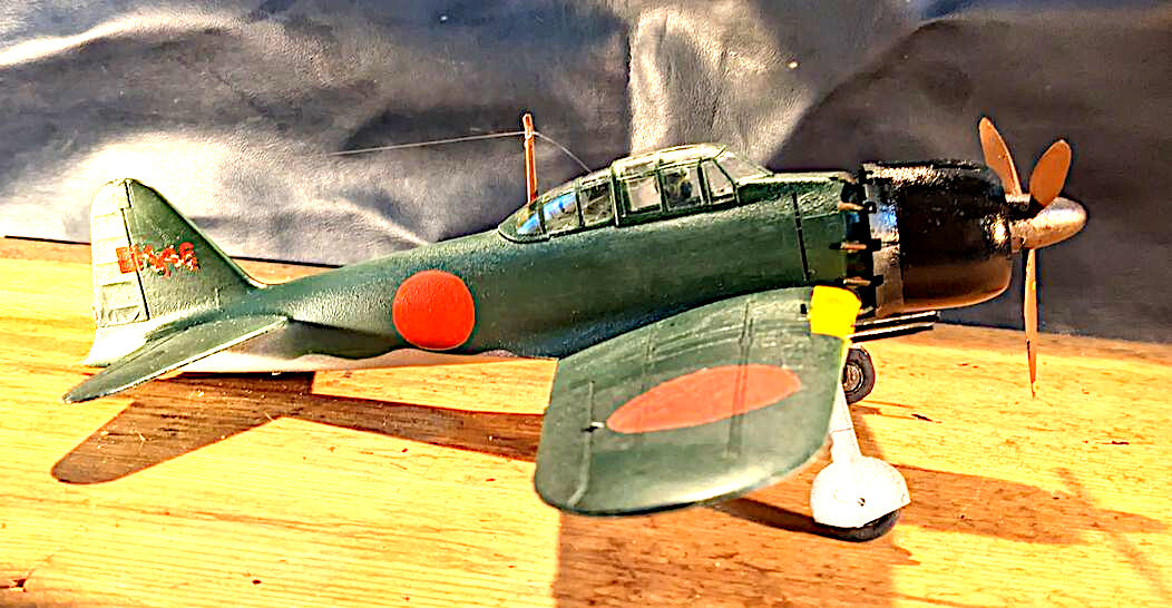  final product 1/32 Hasegawa Japan . country navy 0 type . on fighter (aircraft) 52 type .