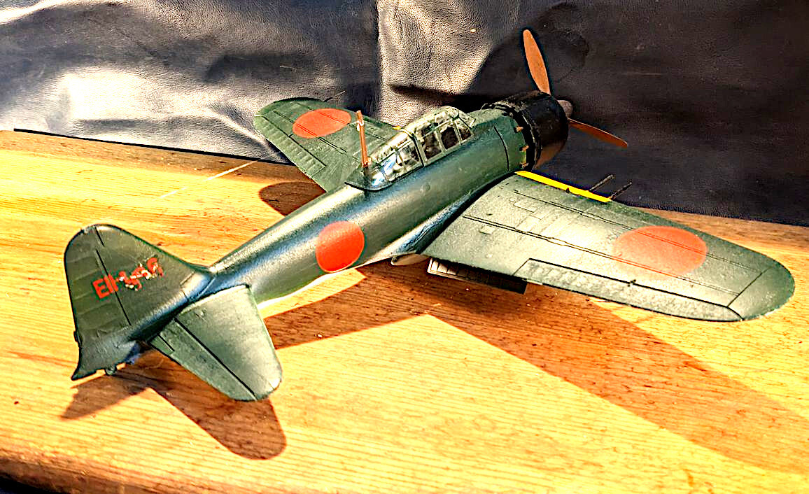  final product 1/32 Hasegawa Japan . country navy 0 type . on fighter (aircraft) 52 type .