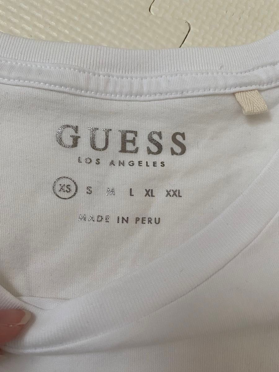 GUESS ホワイトTシャツ 半袖Tシャツ　未使用品