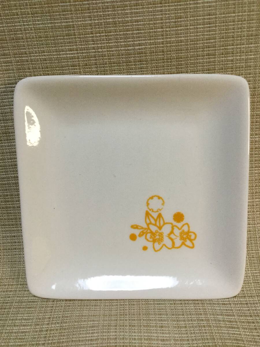 おてしょう皿 3枚 浜内千波 植物の絵柄 食器 角皿 平皿 油皿,しょうゆ皿 小皿 キッチン用品 Chinami_画像6