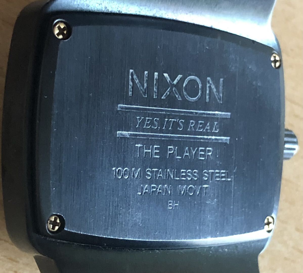250-0403 NIXON ニクソン メンズ腕時計　金属ベルト　クオーツ　THE PLAYER 黒　ブラック 電池切れ　動作未確認_画像7