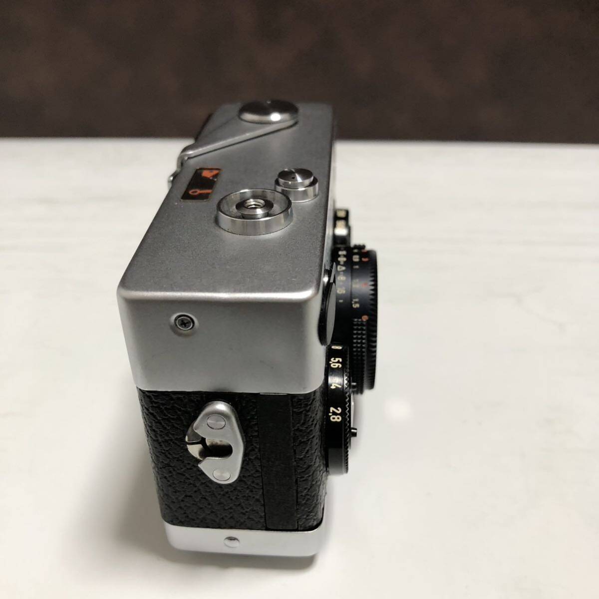 m182-0345-16 Rollei ローライ 35S Sonnar 40mm F2.8 コンパクトフィルムカメラ ケース付 _画像6