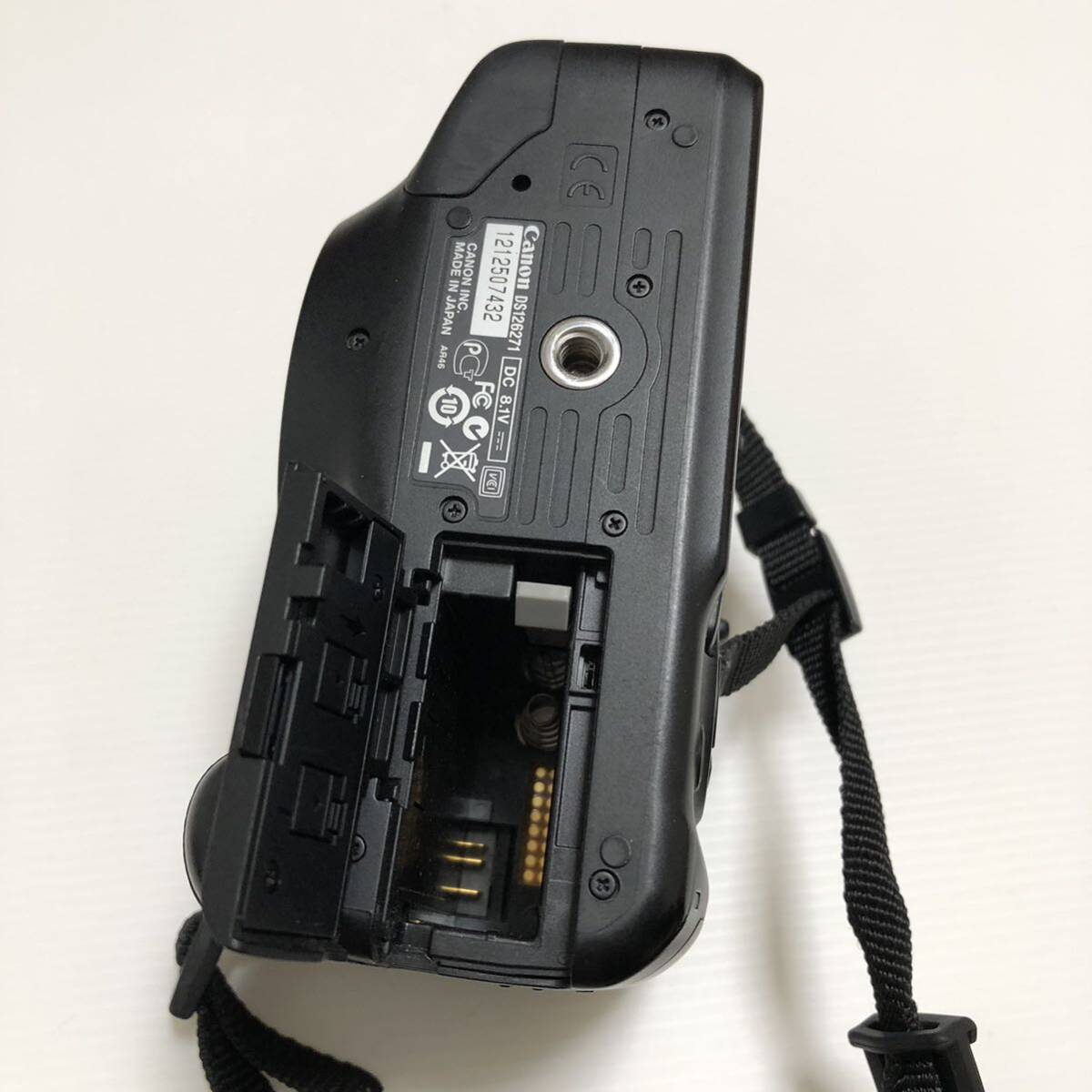 m207-0025-11 Canon キヤノン EOS Kiss X4 デジタル一眼レフカメラ ボディ _画像8