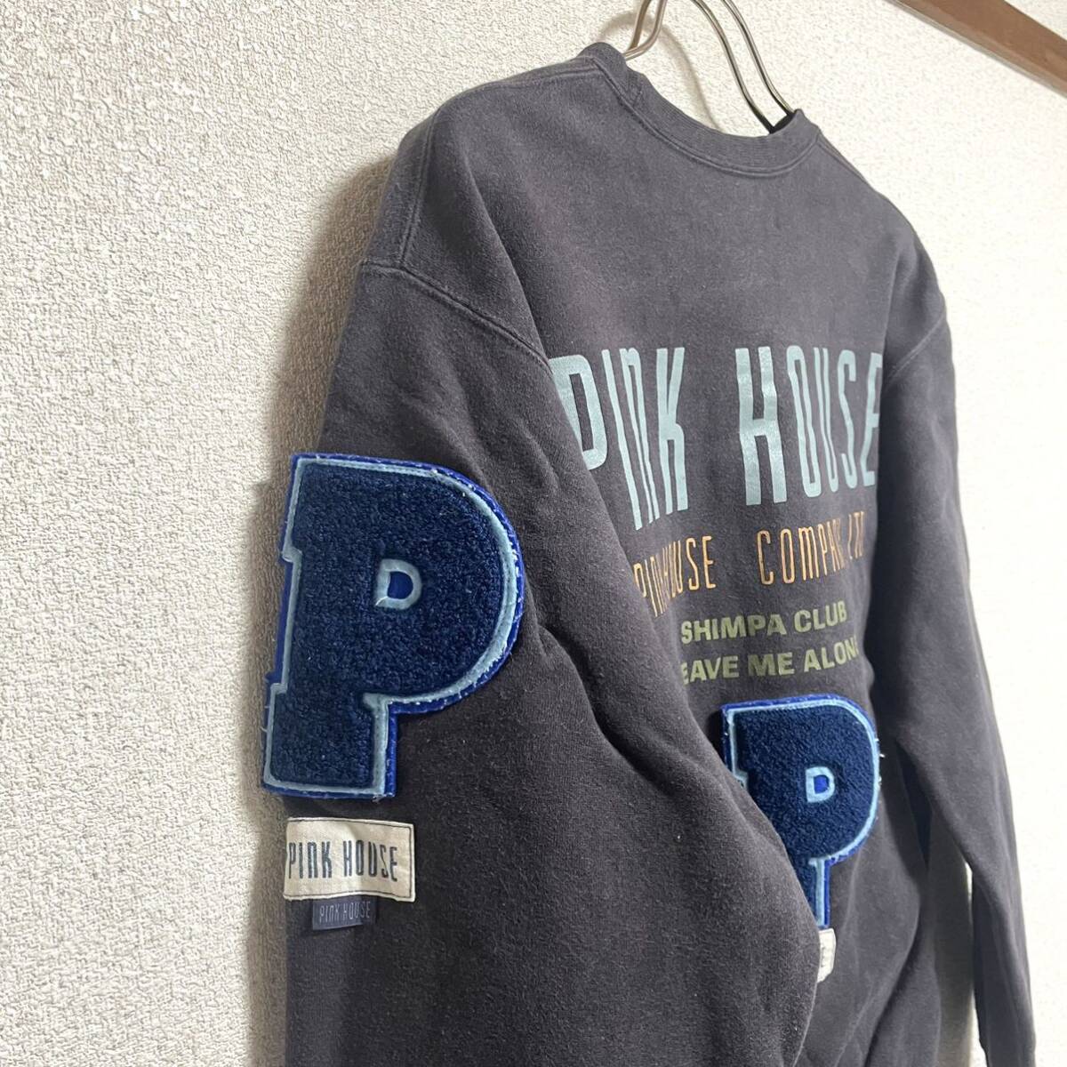 PINK HOUSE ピンクハウス ワッペンスウェットトレーナー プルオーバー チャコールグレー レディース 推定サイズL相当 ＊CW_画像4