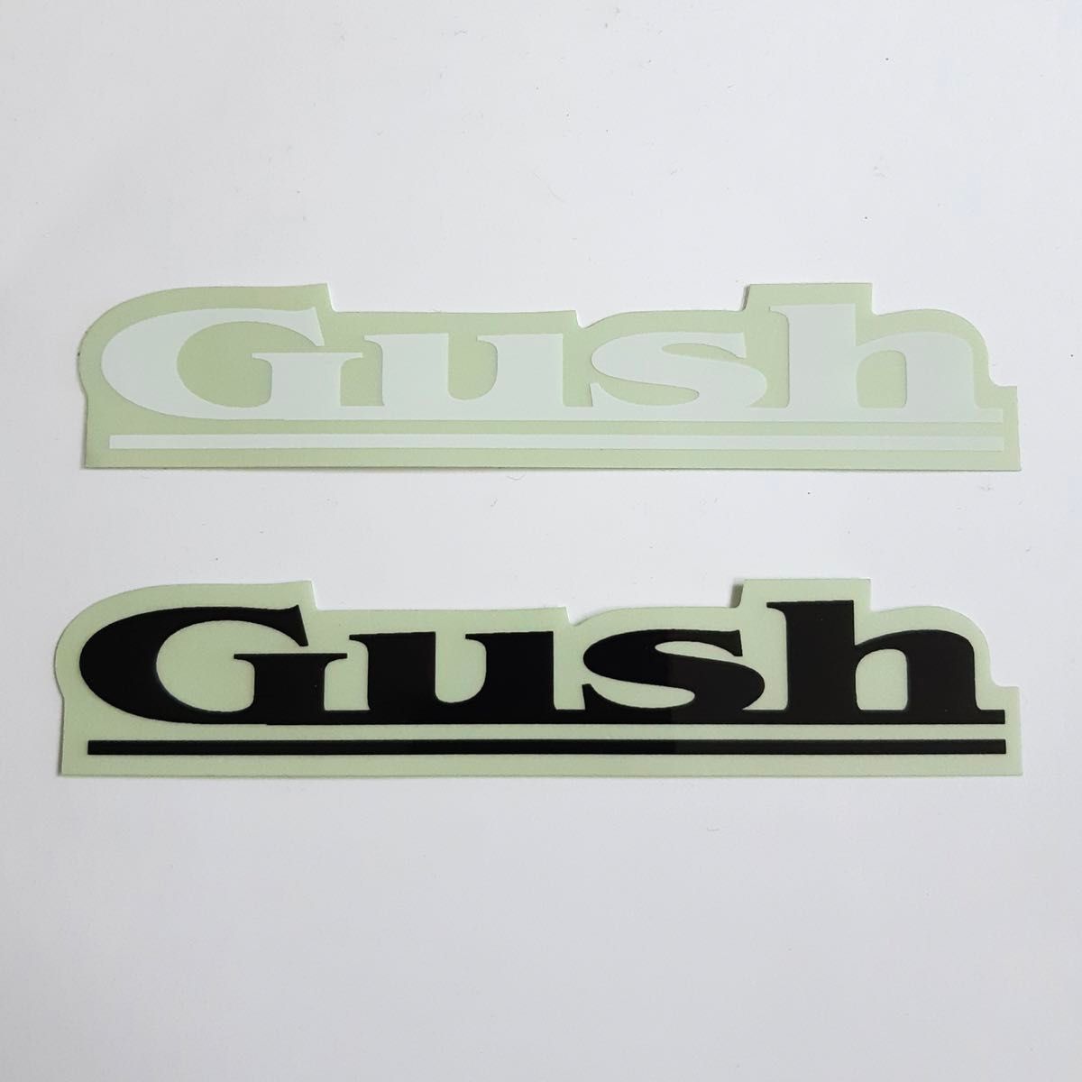 【Gush】ステッカー BLACK＆WHITE 2枚set