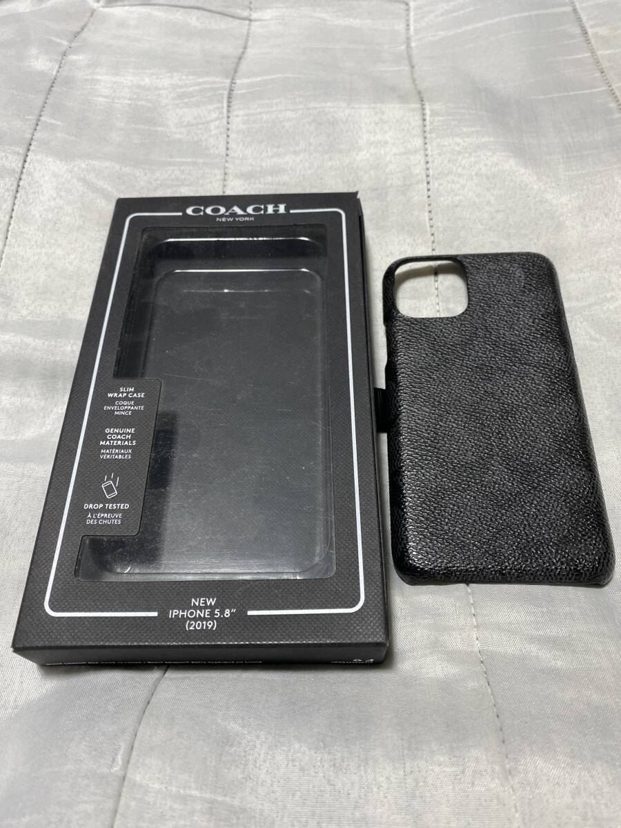 【美品】　COACH コーチiPhone 11pro用 シグネチャースマホケース_画像1