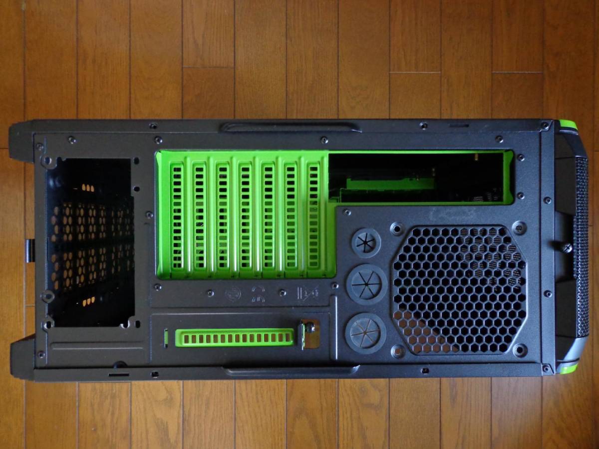 Cooler Master CM690Ⅲ GREEN 緑 PCケース ミドルタワー（おまけ付）_画像5