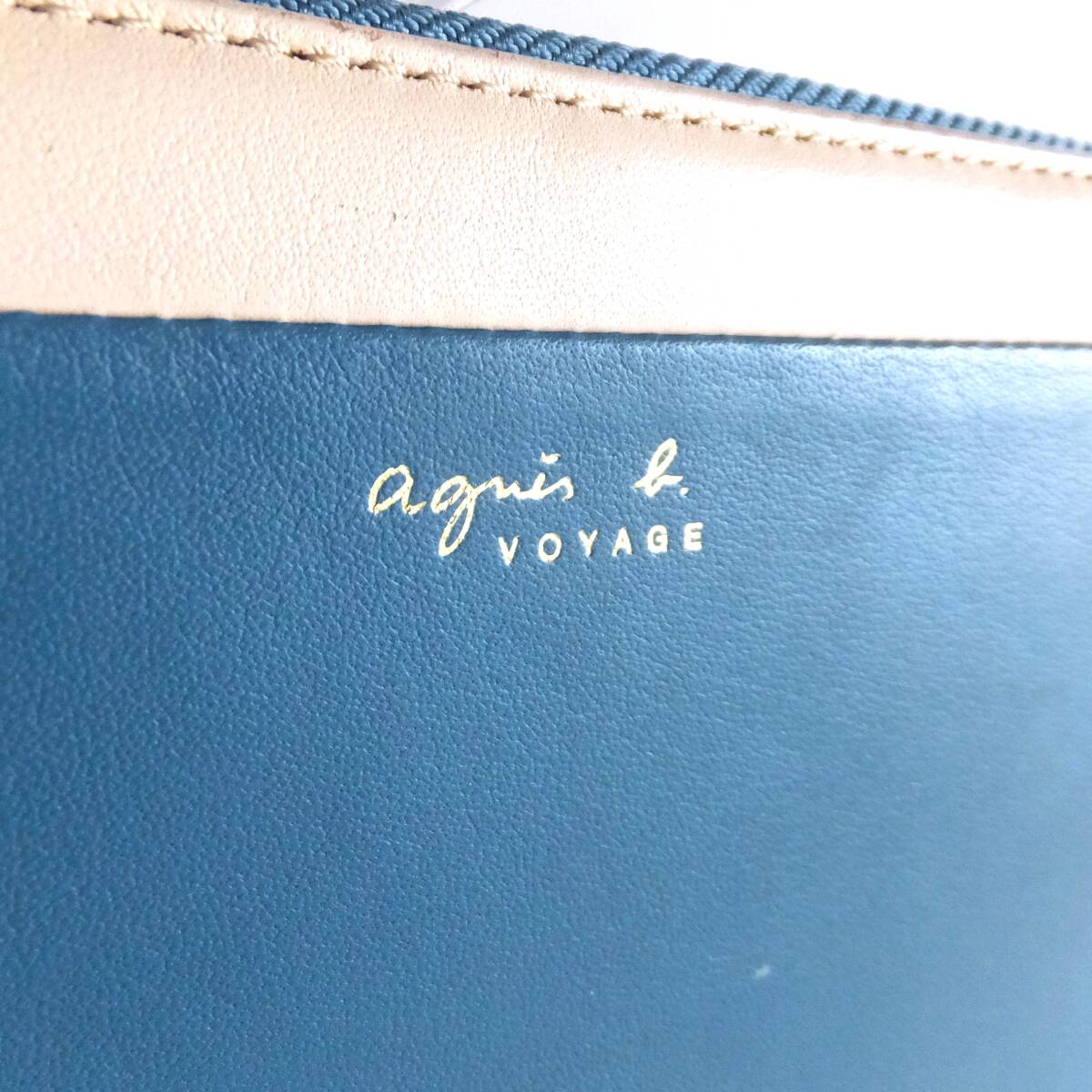 agnes b. VOYAGE アニエスベー　ボヤージュ　本革レザー　長財布　ラウンドジップ　水色系_画像3