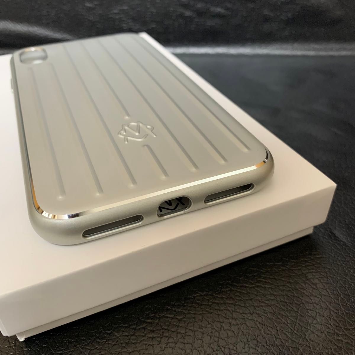 【新品未使用品】RIMOWA iPhoneケース Xs MAX アルミニウム