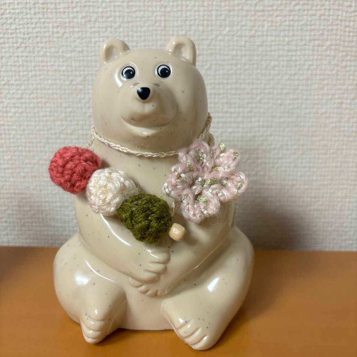 しろくま貯金箱着せ替え　　　　　　　　　　　　　　　花より団子