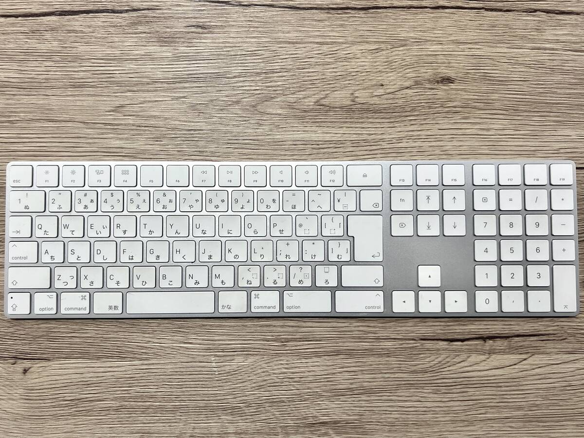 Apple Magic Keyboard テンキー付き 日本語（JIS）【動作確認済み】_画像2