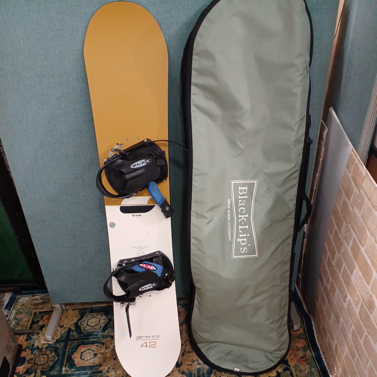 新品 22/23 Cosmic Surf JAMMY レディース143cm ZUMA 新品 22/23 Cosmic Surf JAMMY レディース143cm ZUMA