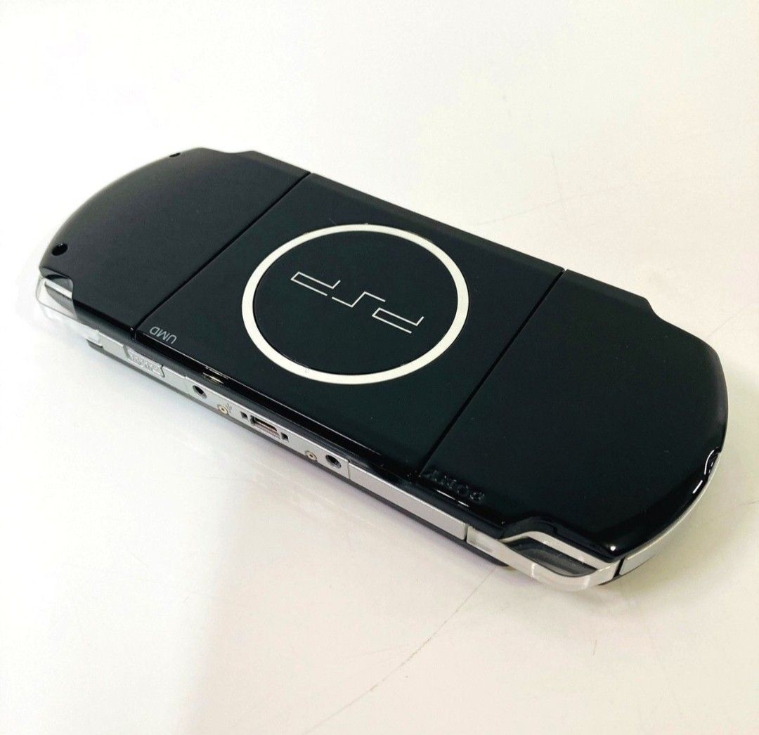 PSP3000美品　 液晶新品交換　内部清掃済み　フルモデルチェンジセット　限定セール