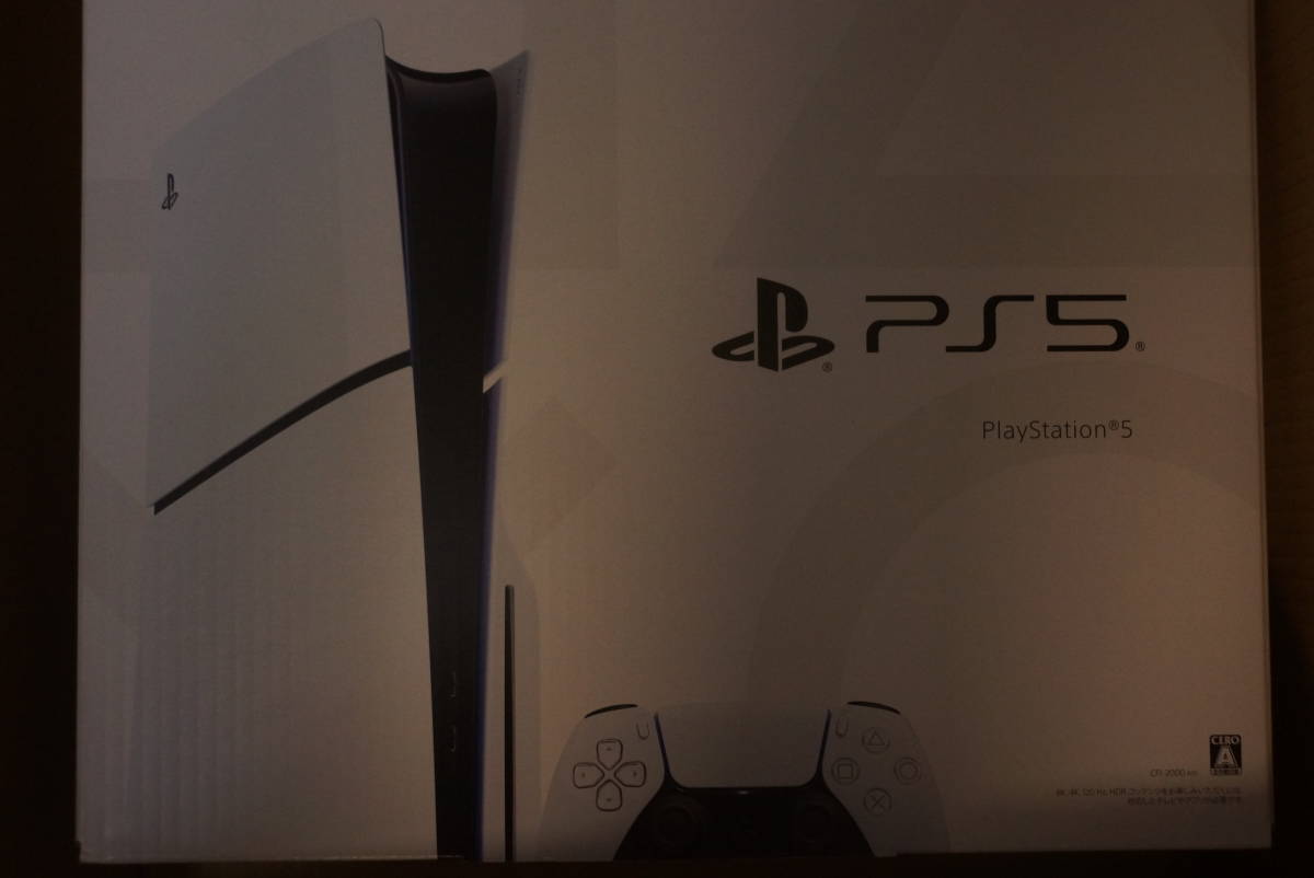 【新品】新型 SONY 本体 PlayStation 5 CFI-2000A01 slim PS5 縦置きスタンド付き 送料込の画像1