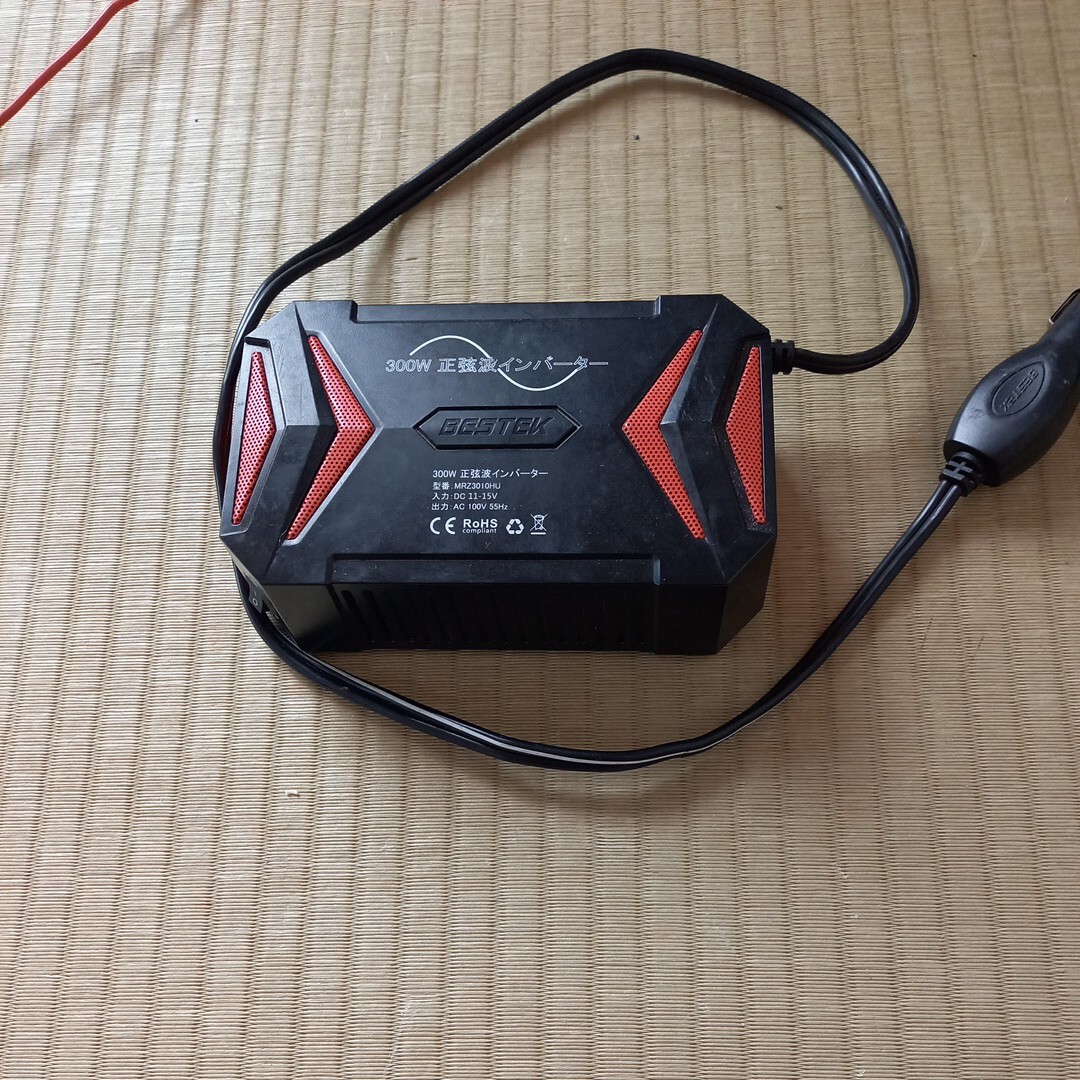 300w 正弦波インバーター　mrz3010hu dc 11-15v ac100v 55hz 送料520 通電確認　usb ジガーソケット　電源　車　_画像1