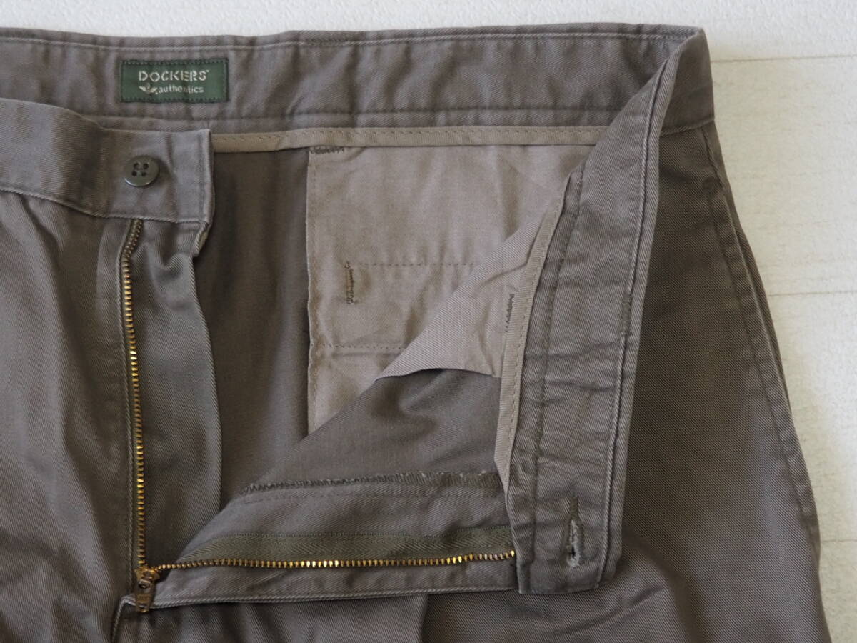 * free shipping * DOCKERS Docker's USA direct import old clothes long pants tiger u The - chinos men's W36 moss green bottoms used prompt decision 